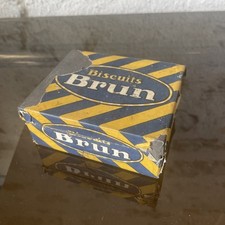 Boite ancienne biscuits d'occasion Boite ancienne biscuits d'occasion  Moutiers-les-Mauxfaits