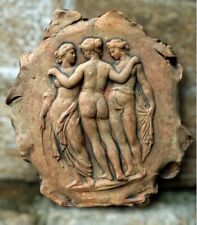 Bassorilievo terracotta tre usato  Venezia