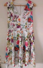 Yumi robe florale d'occasion  Saint-Étienne-du-Rouvray