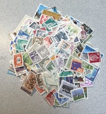 500 different foreign for sale  Alpharetta