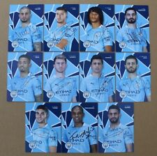 Cartões oficiais de clube assinados pelo Manchester City 2020-21 £5 cada comprar usado  Enviando para Brazil