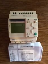 Sr1a101fu schneider zelio d'occasion  Vitry-le-François