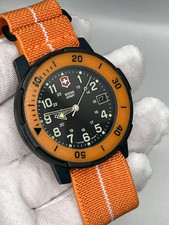 Relógio masculino Victorinox Swiss Army Striker grande laranja comprar usado  Enviando para Brazil