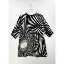 Vestido THREAD SOCIAL Feminino 2 Preto Creme Estampa Redemoinho Seda Manga 3/4 Shift Mod comprar usado  Enviando para Brazil