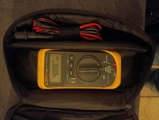 Calibrateur fluke 705 d'occasion  Roussillon
