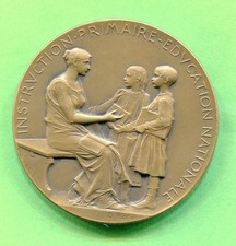 Médaille art nouveau d'occasion  La Ferté-sous-Jouarre