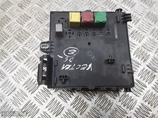 2005 OPEL VECTRA FUSE BOX IN THE TRUNK OF THE CAR 13205779FU DEFECT comprar usado  Enviando para Brazil