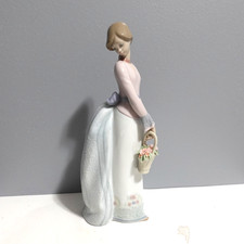 Lladro figurine 7622 for sale  Williamston