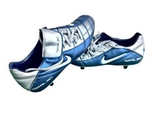 Scarpini collezione nike usato  Roma