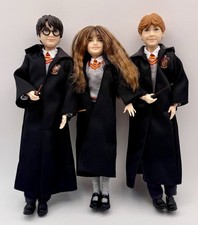 ❤️🔥Conjunto de Bonecas Harry Potter~Harry Hermione & Ron~Roupas e Varinhas Originais comprar usado ❤️🔥Conjunto de Bonecas Harry Potter~Harry Hermione & Ron~Roupas e Varinhas Originais comprar usado  Enviando para Brazil