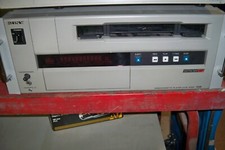 Sony uvw 1200p d'occasion  Unieux