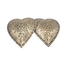 Fivela de cinto vintage em forma de coração 2 peças estilo folclórico Pafti serra exclusiva trabalhada comprar usado Fivela de cinto vintage em forma de coração 2 peças estilo folclórico Pafti serra exclusiva trabalhada comprar usado  Enviando para Brazil