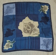 Foulard carré soie d'occasion  Perpignan-
