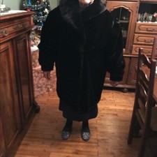 Veste femme fourrure d'occasion  Ruelle-sur-Touvre