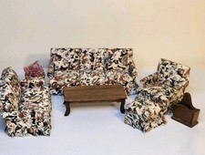 Usado, Móveis estofados em miniatura para sala de estar para casa de bonecas com mesa de centro de madeira  comprar usado  Enviando para Brazil
