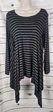 Bryn Walker Black Gray Striped Knit Top M Lagenlook Viscose Asymmetrical Swing comprar usado  Enviando para Brazil