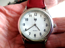 montre lip fond acier d'occasion montre lip fond acier d'occasion  Saint-Maixent-l'École