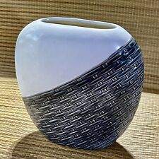SO 1980s!!! Vaso de arte vintage branco e tecido cinza cerâmica feito à mão 7”x7” JCB 1986 comprar usado  Enviando para Brazil