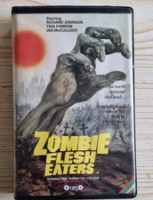 Zombie flesh eaters usato  Spedire a Italy