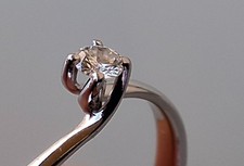 anello solitario diamante usato  Asti