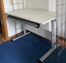 Schreibtisch höhenverstellbar gebraucht kaufen  Markkleeberg