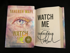 Tahereh mafi signed usato  Spedire a Italy