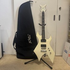 Guitarra elétrica branca B.C.Rich Warlock REVENGE, usado comprar usado  Enviando para Brazil