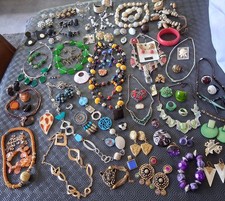 Lot bijoux vintage d'occasion  Le Chesne
