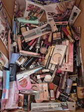 Usado, Produtos mistos de maquiagem e cuidados de beleza marca 25 peças Maybelline L'Oreal etc comprar usado  Enviando para Brazil