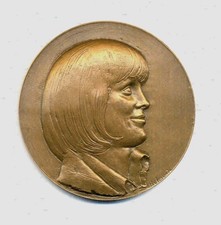Médaille alice saunier d'occasion  Meulan en Yvelines
