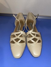 Women shoes amanda for sale  Kelso