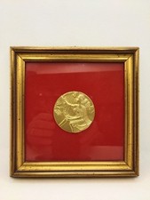 Medaglia dorata 23k usato  Palermo