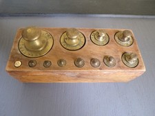 Boite ancienne poids d'occasion  Vendeuvre-du-Poitou