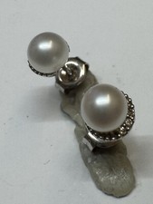 9ct white pearl for sale 9ct white pearl for sale  ILFORD
