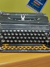 Macchina scrivere olivetti usato  Calitri