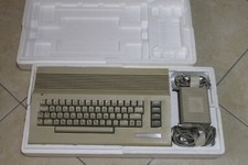 commodore 64 boxato usato  Pulsano