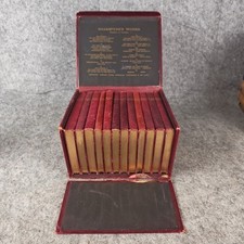 Shakespeare's Complete Works in 12 Volumes -  1896 Hardback Edition in case, usado comprar usado Shakespeare's Complete Works in 12 Volumes -  1896 Hardback Edition in case, usado comprar usado  Enviando para Brazil