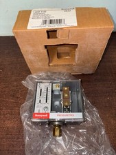 NOVO CONTROLADOR DE CONTROLE DE PRESSÃO HONEYWELL L404F1102. B400.409, usado comprar usado  Enviando para Brazil