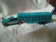 Caminhão e reboque cavalo ERTL 1/64 azul-petróleo e prata 1308u comprar usado  Enviando para Brazil