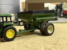 Carrinho de grãos Brent 674 em escala 1/64 com broca de canto verde Duals Speccast Unverferth comprar usado  Enviando para Brazil