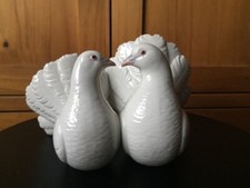 Lladro porcelain kissing for sale  ABERDEEN