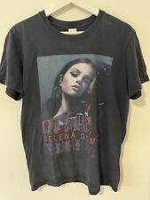 Usado, Camiseta Feminina Selena Gomez Revival Tour 2016 Dupla Face Preta Gildan’s comprar usado  Enviando para Brazil