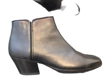 Superbe boots cuir d'occasion Superbe boots cuir d'occasion  Cannes