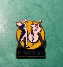 Pin lapel pin d'occasion  Annœullin