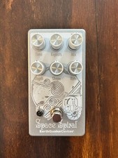 Earthquaker devices space for sale  Grand Rapids