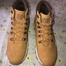 Unisex henleys boots for sale  LEEDS