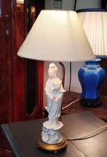 Lampe guanyin porcelaine d'occasion  Yffiniac