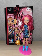 Monster high doll d'occasion  Fleury-les-Aubrais