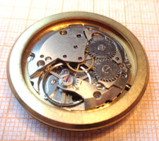 älteres gebrauchtes handaufzu gebraucht kaufen älteres gebrauchtes handaufzu gebraucht kaufen  Eggenstein-Leopoldshafen