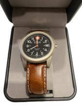 Wenger SAK Design 0605 relógio masculino couro suíço mostrador preto data PRECISA DE BATERIA comprar usado Wenger SAK Design 0605 relógio masculino couro suíço mostrador preto data PRECISA DE BATERIA comprar usado  Enviando para Brazil